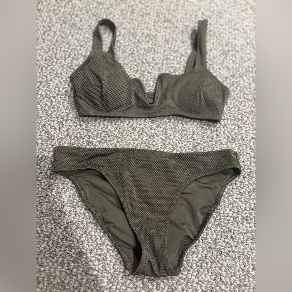 Aerie Deep Green Bikini Set - Picture 2 of 11